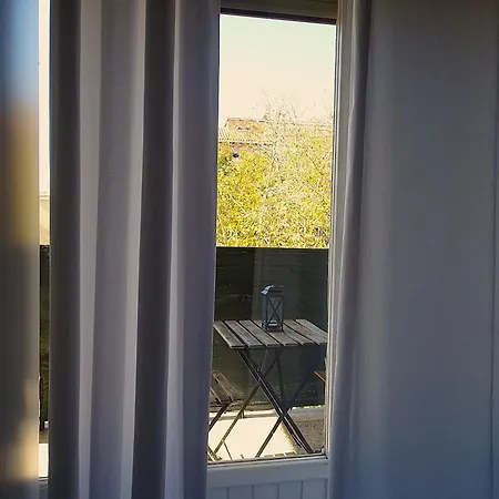 Lh Guest house